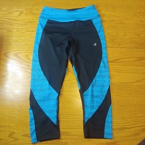 🖤Champion Crop Leggings SML